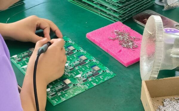 گروه حرفه‌ای تولید و مونتاژ PCB - تصویر 1